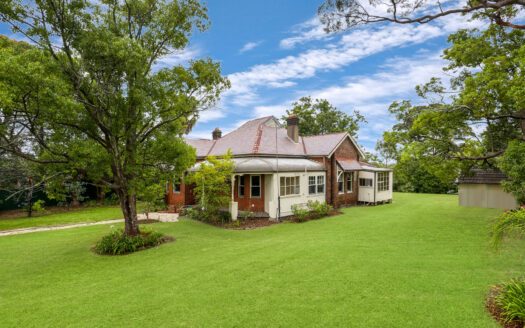 249 Peats Ferry Rd, Hornsby NSW 2077