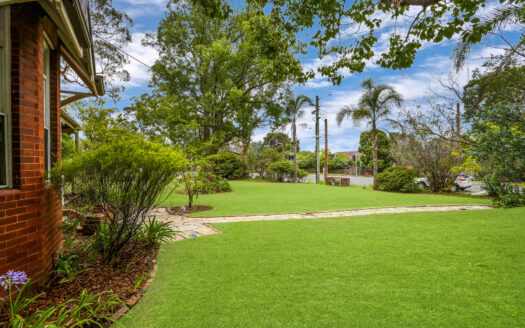 249 Peats Ferry Rd, Hornsby NSW 2077